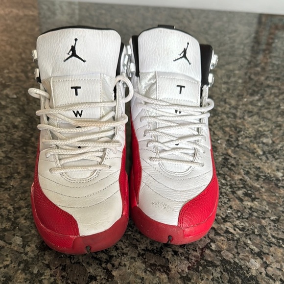 Jordan 12 retro White and Red Sneakers Iconic Design W7 or boys 5 - Picture 8 of 16